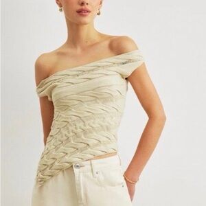 NWOT Commense Off-Shoulder Textured Crop Top in Cream
